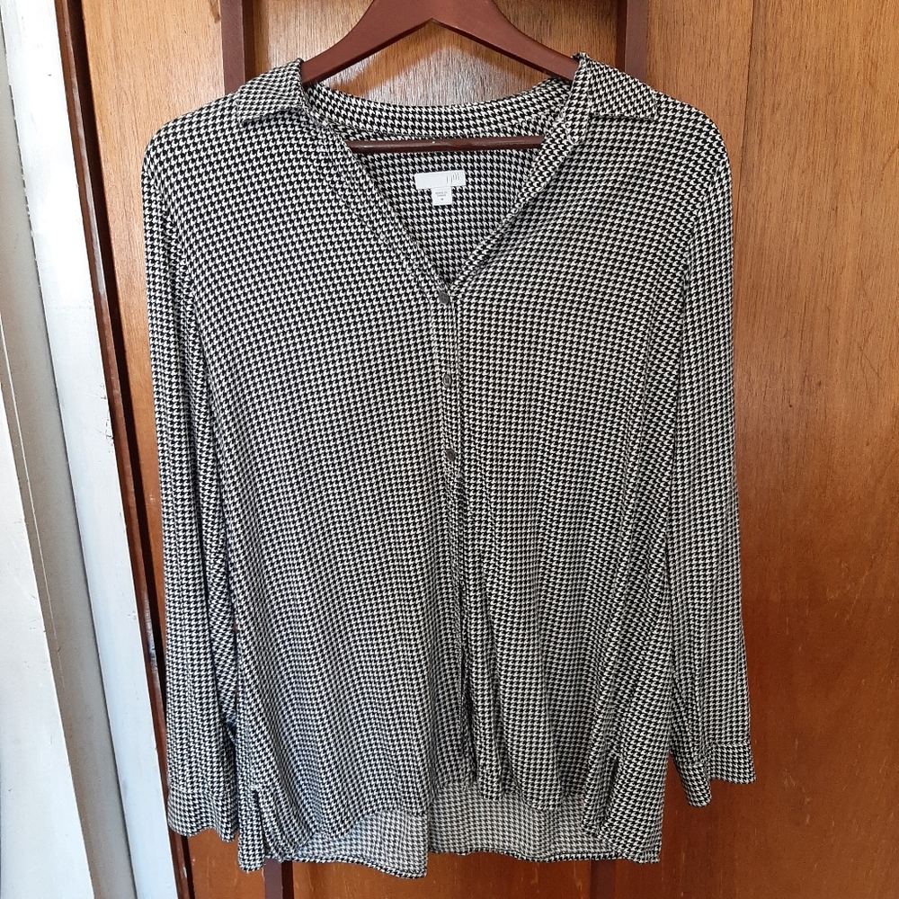 J Jill Flowy Houndstooth Blouse